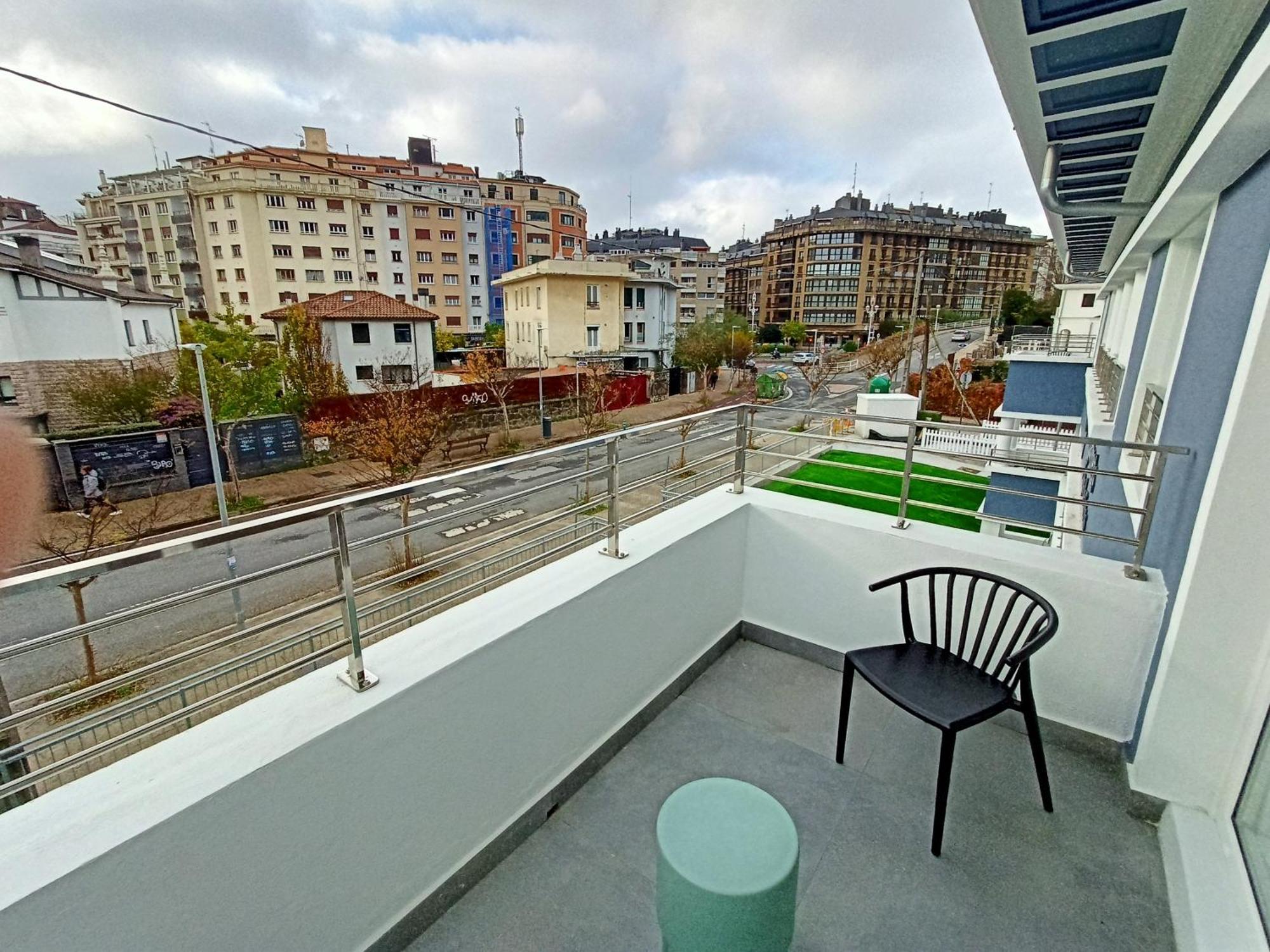 Abba Apartments Playa De Gros San Sebastián Exterior foto